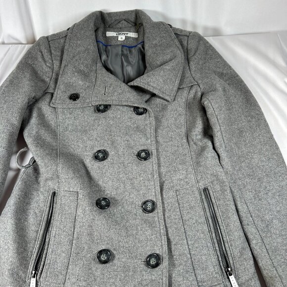 Gently Loved DKNY Women's Size 0 Double-Breasted gray Peacoat Zip Pockets READ - Picture 6 of 16